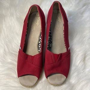 TOMS red espadrilles size 8